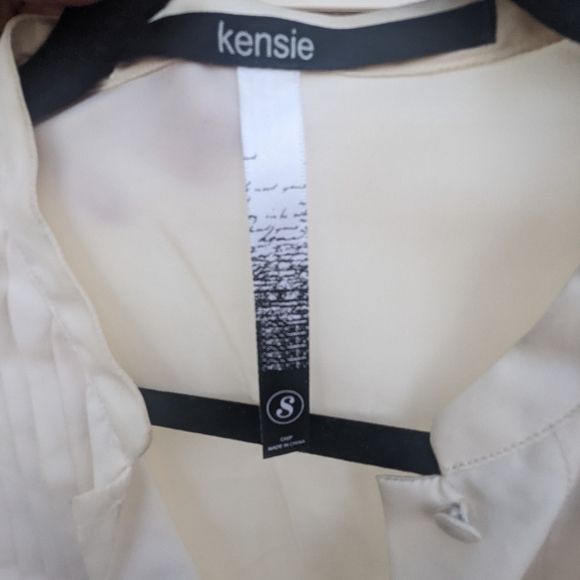 Kensie Midi Dress - Picture 2 of 3